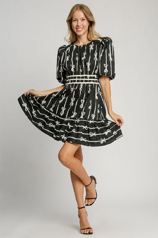 Dresses for travel-Umgee Ribbon Print Frill Contrast Velvet Trim Half Sleeve Dress