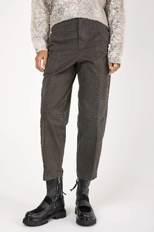 Bottoms in denim wash-Cotton Woven Pant in Moro