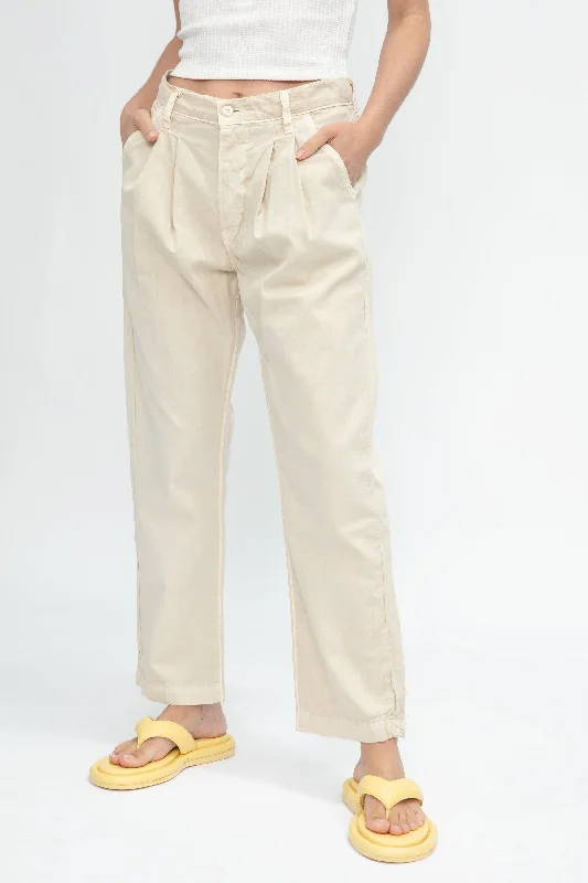 Bottoms for effortless fit-Hayden Pleated Pant in Pigment Flour