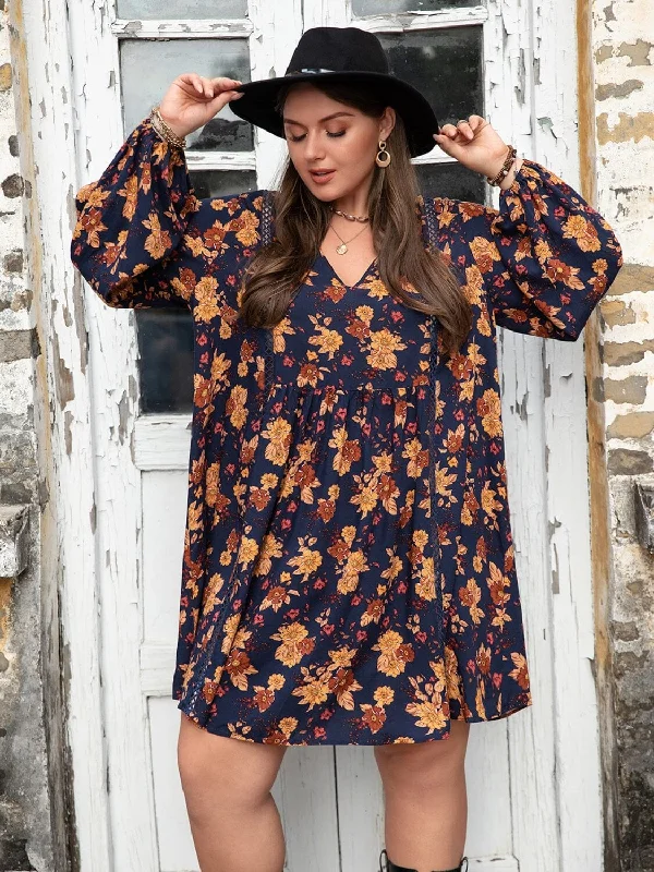 Dresses for daytime weddings-Plus Size Floral V-Neck Balloon Sleeve Dress