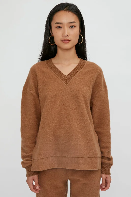 Hoodies & Sweatshirts Christmas-Mammola V-Neck Sweatshirt in Camel